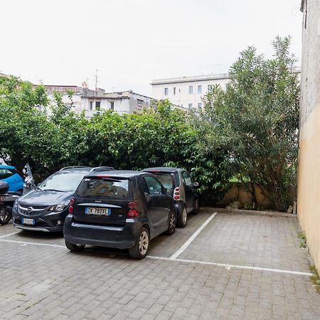 Exclusive Parking Flat X 4 Near Metro 1 Salvator Rosa Apartman Nápoly Kültér fotó